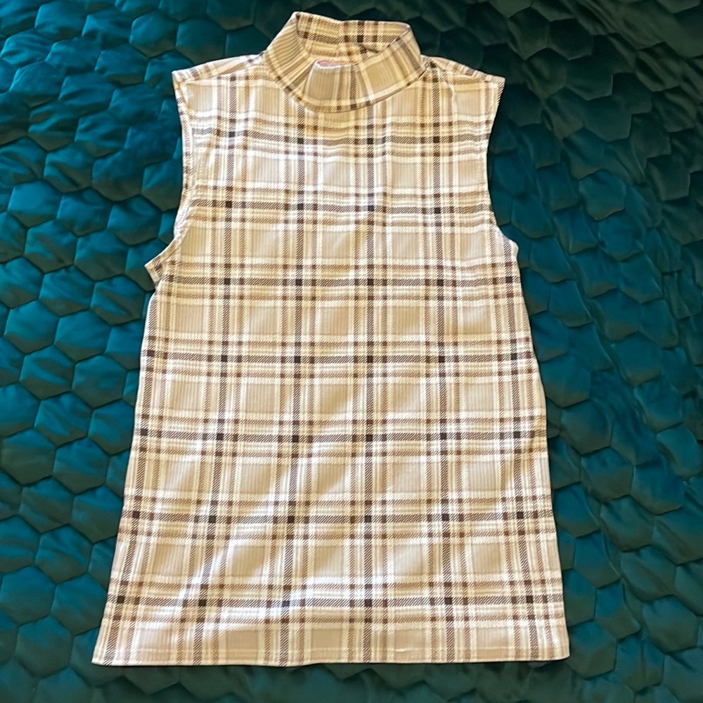 Willow and Root mock neck tank top